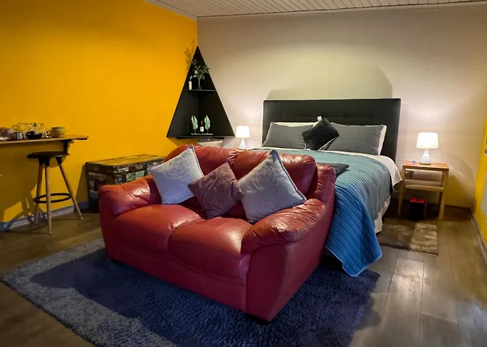 Strip Center Suites By Casona Lo Aguirre